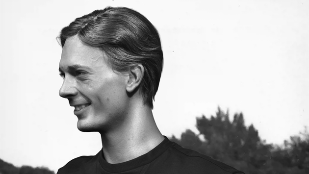 Najväčší škandál prvorepublikovej atletiky. Petr Uhlík stvárni atlétku Zdenu Koubkovú vo Voyo Origináli Rekordwoman